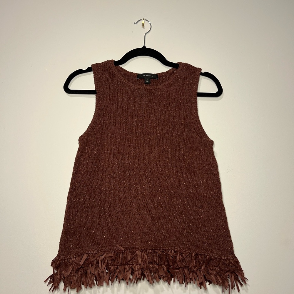 Ann Taylor Brown Knit Sleeveless Top w/ Fringe  Hem